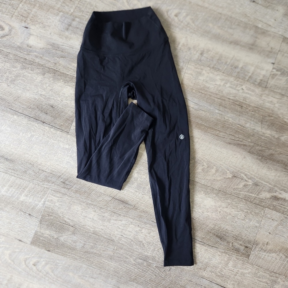 State North Black Leggings